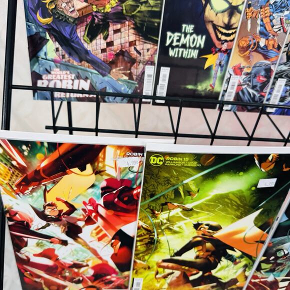 Robin 12-17 & 14-17 Variant Covers Tim Drake Robin 1 Lot Shadow War - Picture 7 of 7